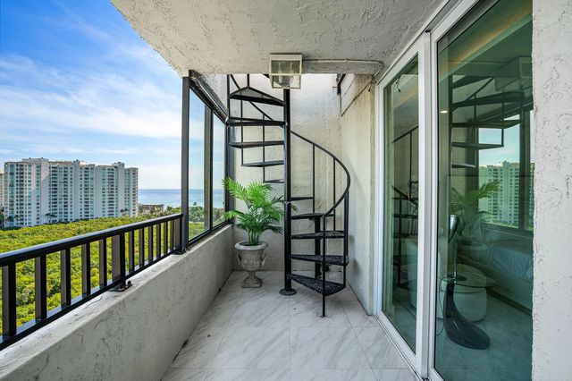 3 of 38 - 3912 S Ocean Boulevard #ph-1, Highland Beach, FL