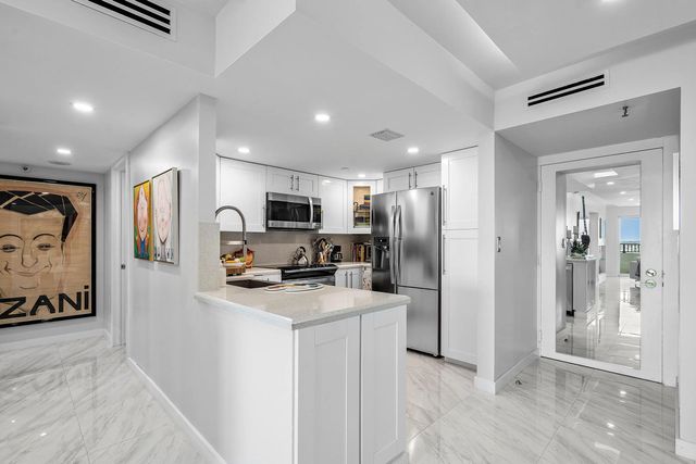 5 of 38 - 3912 S Ocean Boulevard #ph-1, Highland Beach, FL