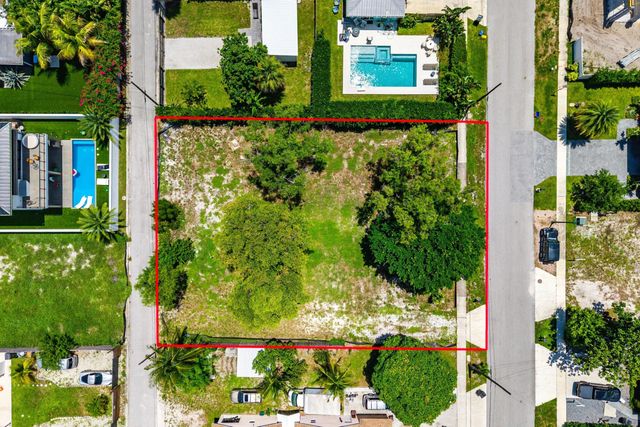 4 of 5 - 619 Se 2nd Avenue, Delray Beach, FL