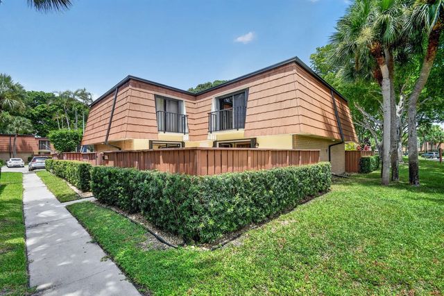 503 Buttonwood Lane, Boynton Beach