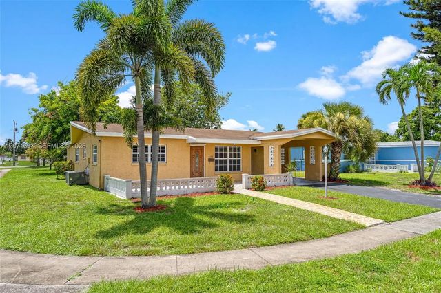 2 of 45 - 4700 Nw 41st Place, Lauderdale Lakes, FL