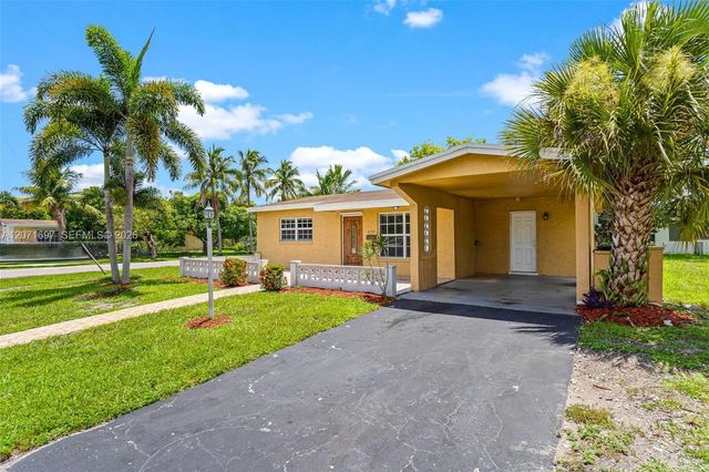 3 of 45 - 4700 Nw 41st Place, Lauderdale Lakes, FL