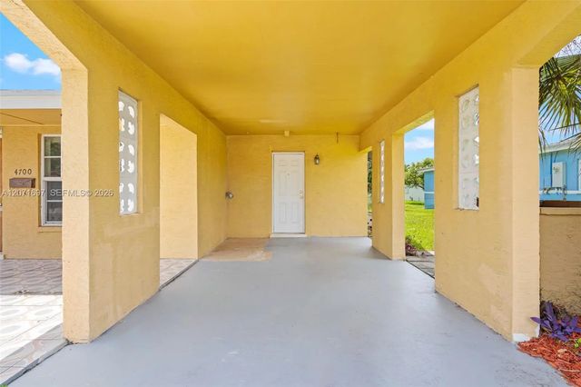 4 of 45 - 4700 Nw 41st Place, Lauderdale Lakes, FL