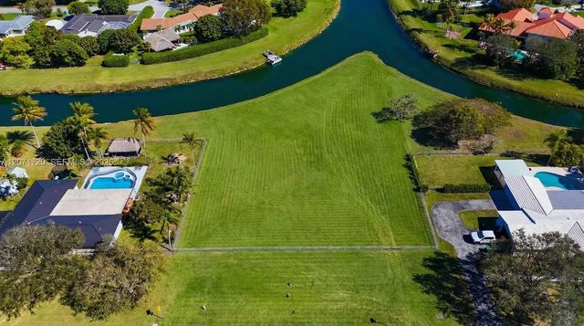 3 of 6 - 17325 Sw 84 Avenue, Palmetto Bay, FL