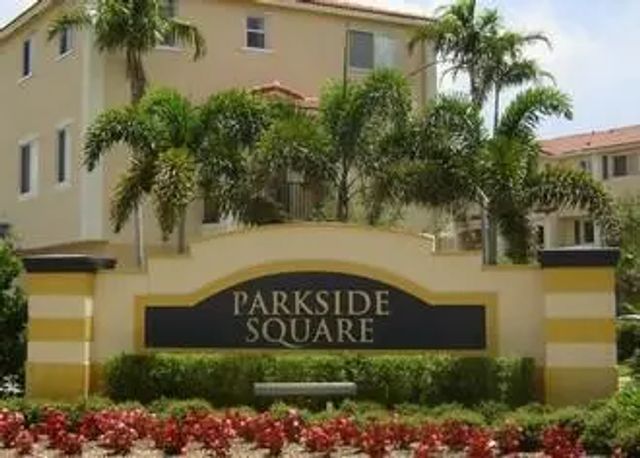 3 of 38 - 2905 S Greenleaf Circle, Boynton Beach, FL