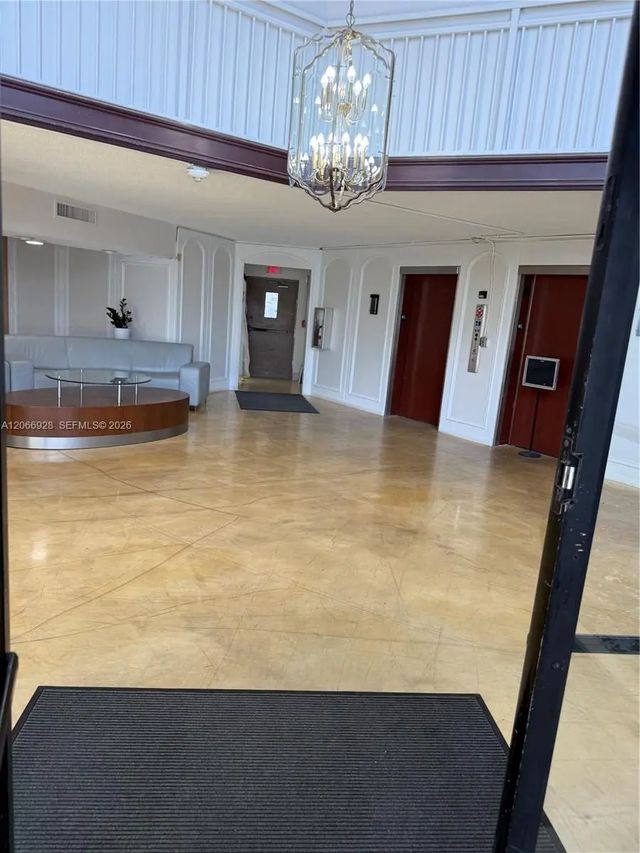 5 of 17 - 2025 Ne 164th Street #707, North Miami Beach, FL