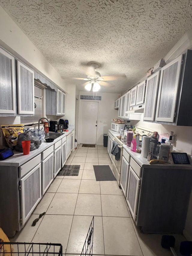 5 of 9 - 1166 Sw Eleuthera Avenue, Port St. Lucie, FL