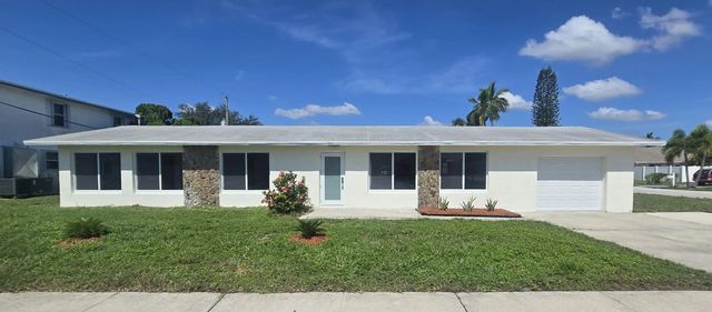 303 Sw 33rd Terrace, Deerfield Beach