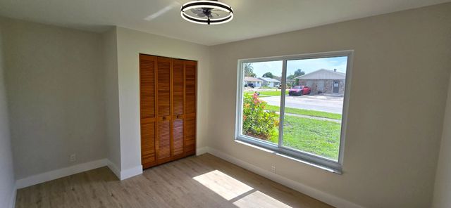4 of 11 - 303 Sw 33rd Terrace, Deerfield Beach, FL