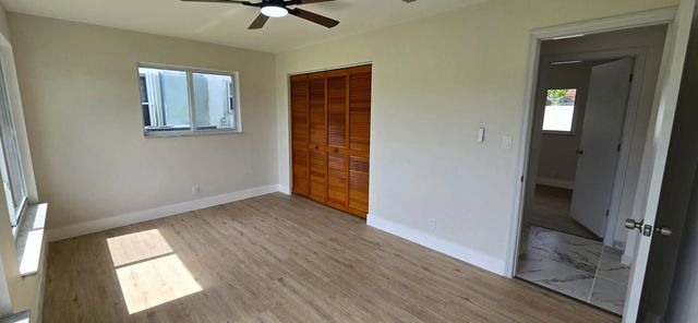 5 of 11 - 303 Sw 33rd Terrace, Deerfield Beach, FL
