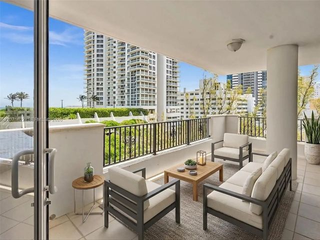 2 of 50 - 6422 Collins Avenue #501, Miami Beach, FL