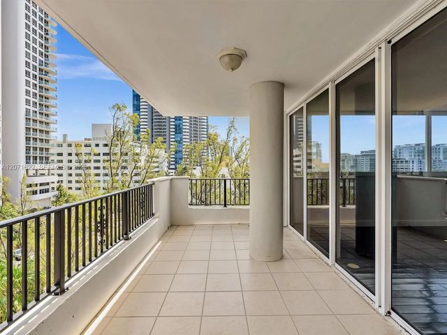 3 of 50 - 6422 Collins Avenue #501, Miami Beach, FL