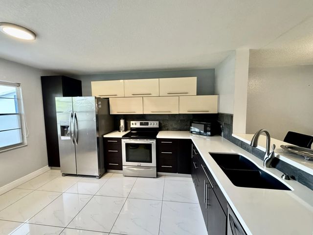 3 of 31 - 12600 Sw 5th Court #109l, Pembroke Pines, FL