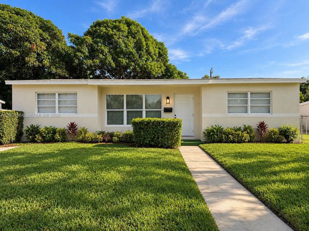 1240 W 26th Court, Riviera Beach