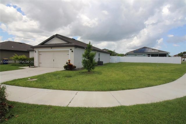 2 of 14 - 5424 Fantasy Drive, Fort Pierce, FL