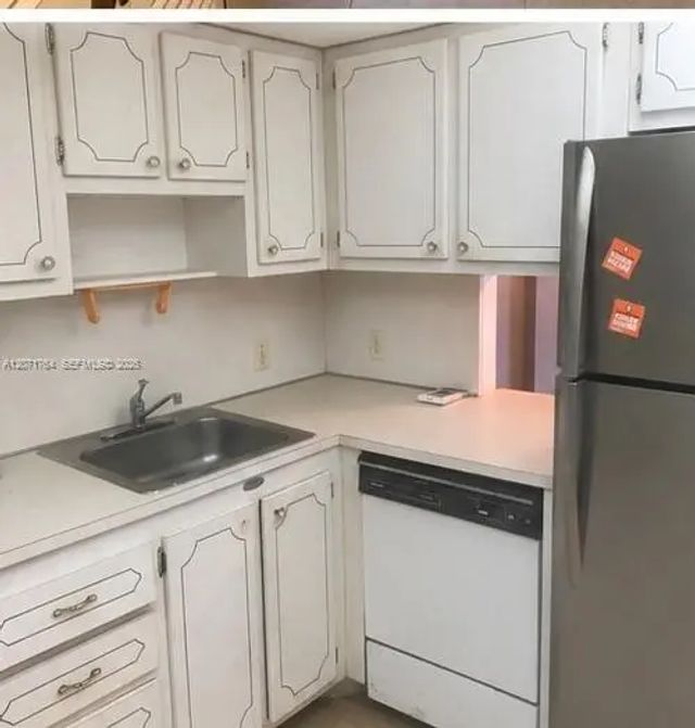 13155 Ixora Court #204, North Miami