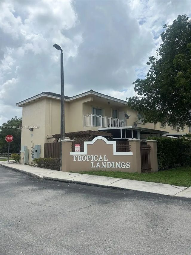 7380 Nw 174th Terrace #204, Hialeah