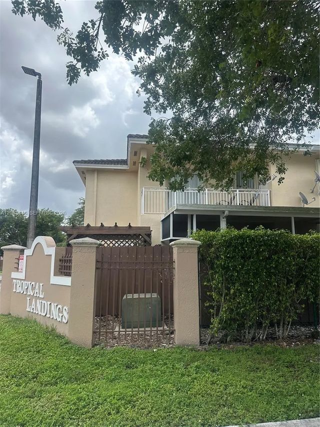 5 of 20 - 7380 Nw 174th Terrace #204, Hialeah, FL