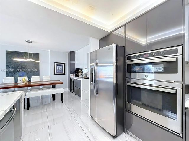 3 of 40 - 6900 Bay Drive #11g, Miami Beach, FL