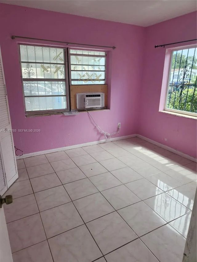 4 of 8 - 6950 Nw 6th Court, Miami, FL