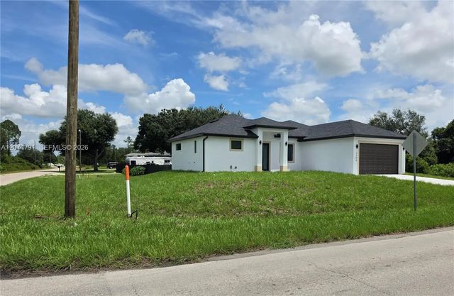 2 of 52 - 2106 W 17th Street, Lehigh Acres, FL