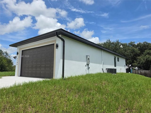3 of 52 - 2106 W 17th Street, Lehigh Acres, FL