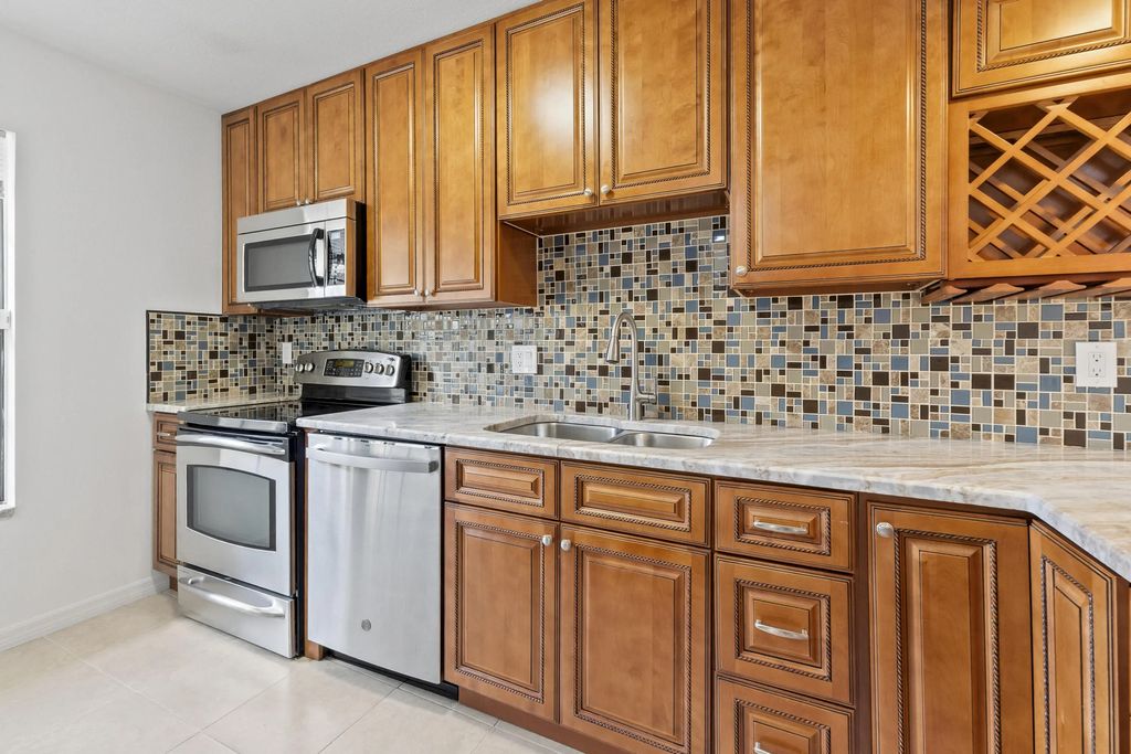 1431 Se Berwick Court, Port St. Lucie