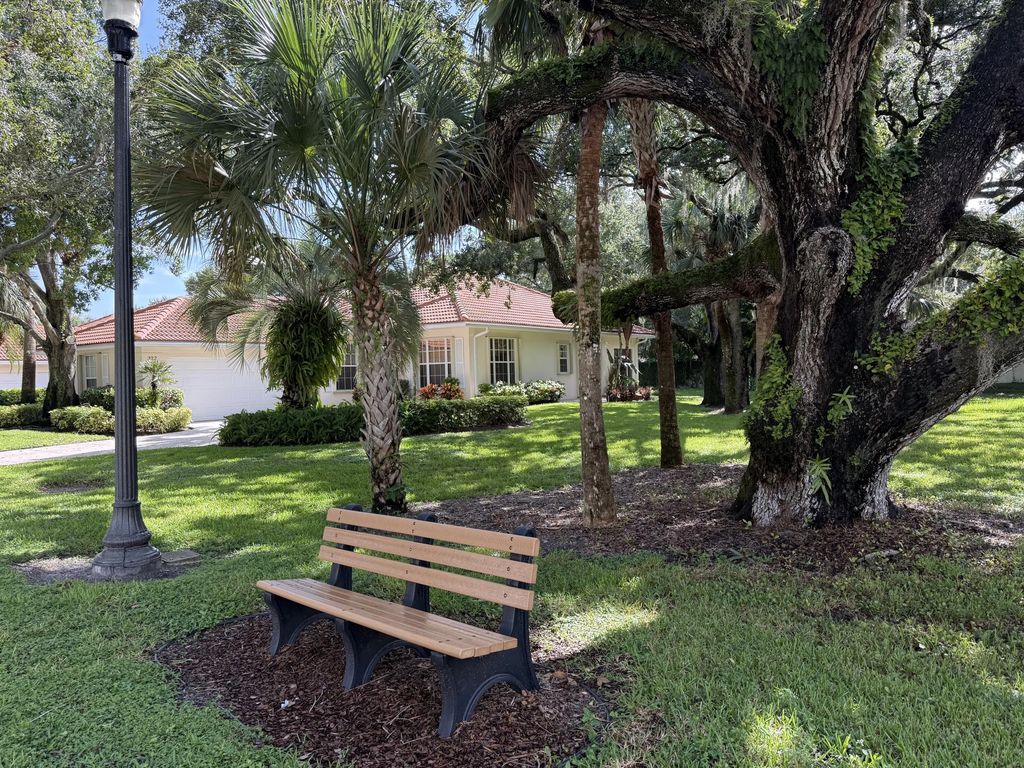 323 Kelsey Park Circle, Palm Beach Gardens