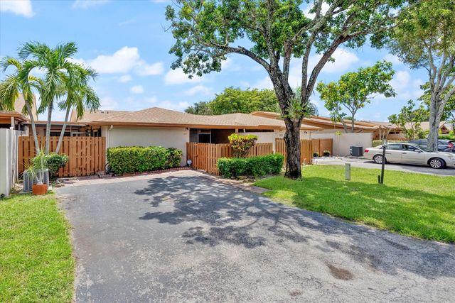 2035 Sw 24th Circle, Boynton Beach