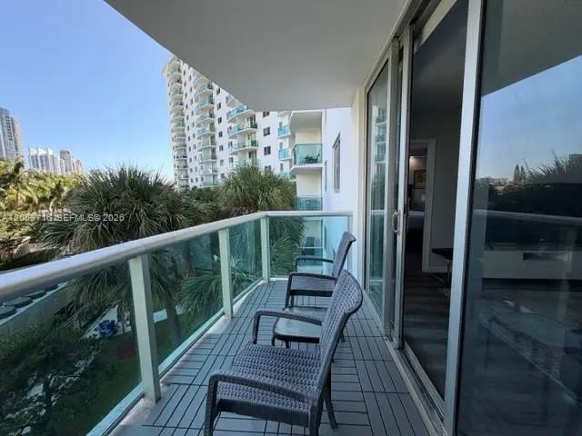 3 of 16 - 19370 Collins Avenue #321, Sunny Isles Beach, FL