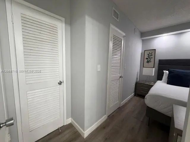 4 of 16 - 19370 Collins Avenue #321, Sunny Isles Beach, FL