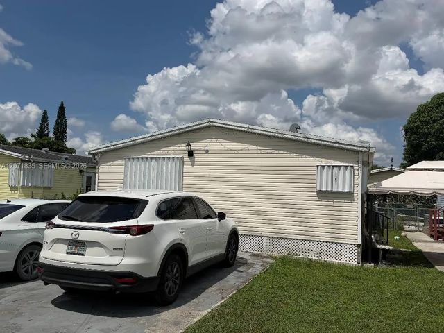 19800 Sw 180th Avenue #131, Miami