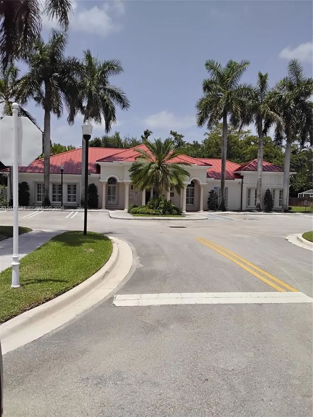 4 of 20 - 3642 Asperwood Circle, Coconut Creek, FL
