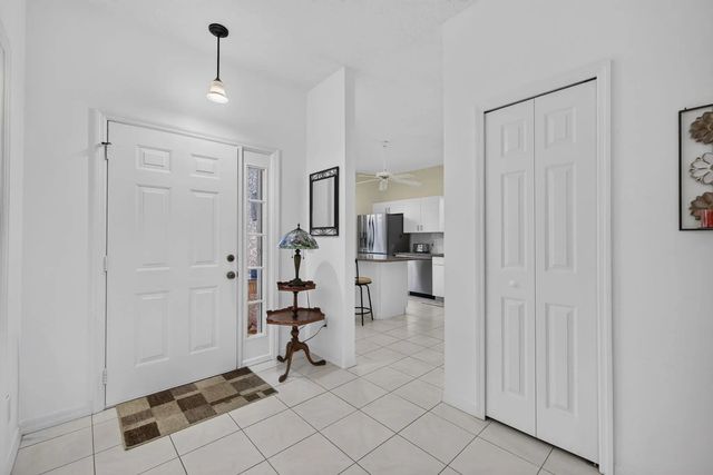 3 of 30 - 521 Nw Galatone Court, Port St. Lucie, FL