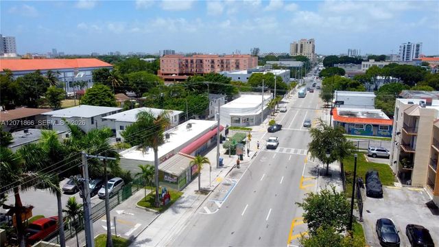 4 of 13 - 1058 Sw 1st Street, Miami, FL