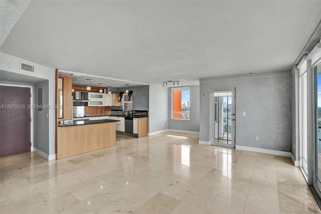 4 of 33 - 1351 Ne Miami Gardens Drive #ph15e, Miami, FL