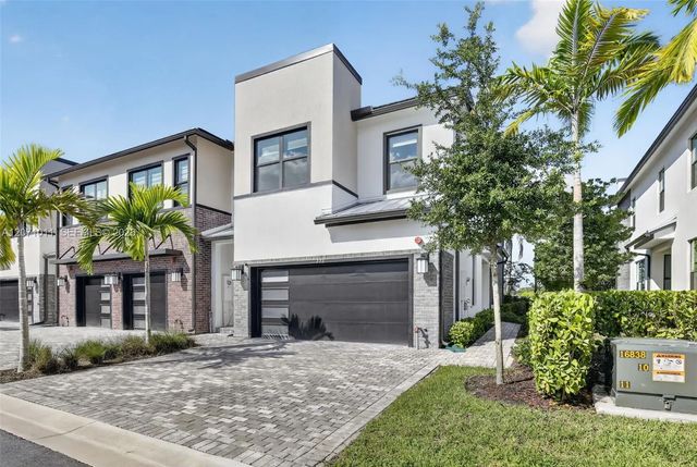 2 of 46 - 771 Nw 84th Terrace, Plantation, FL