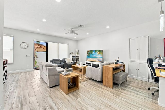 5 of 41 - 20916 Nw 1st Drive, Pembroke Pines, FL