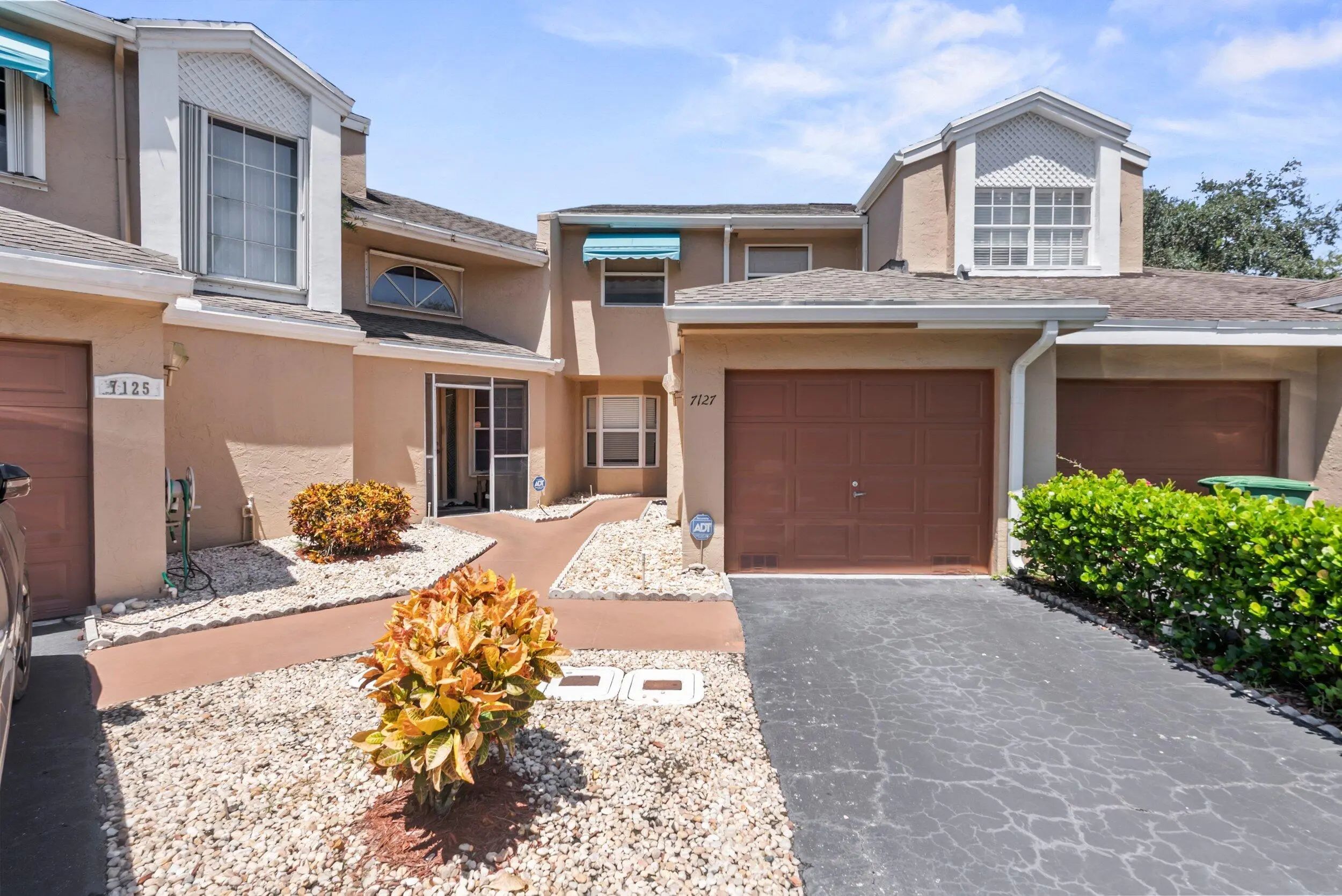 7127 Woodmont Way #7127, Tamarac