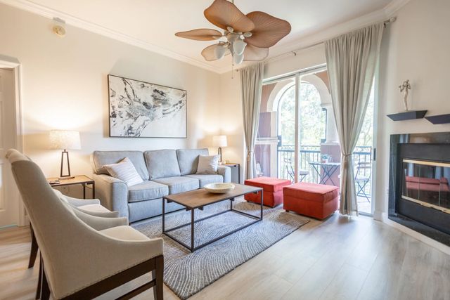 11790 Saint Andrews Place #303, Wellington