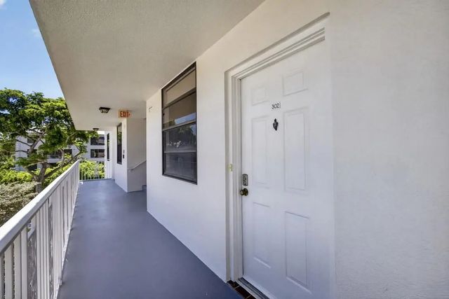 4 of 57 - 3635 Whitehall Drive #302, West Palm Beach, FL