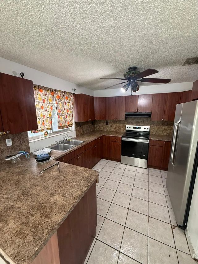 2 of 6 - 29714 Sw 158th Court, Homestead, FL