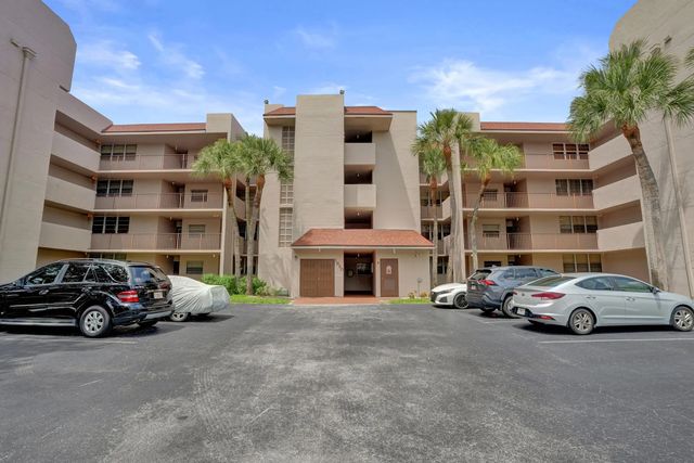 1920 Sabal Palm Drive #203, Davie