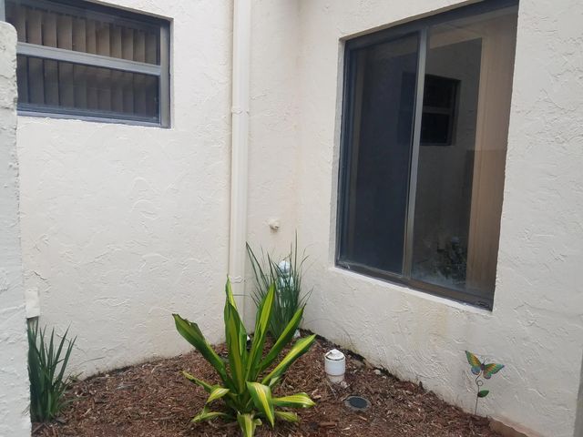 2 of 29 - 6 Vía De Casas Sur #102, Boynton Beach, FL