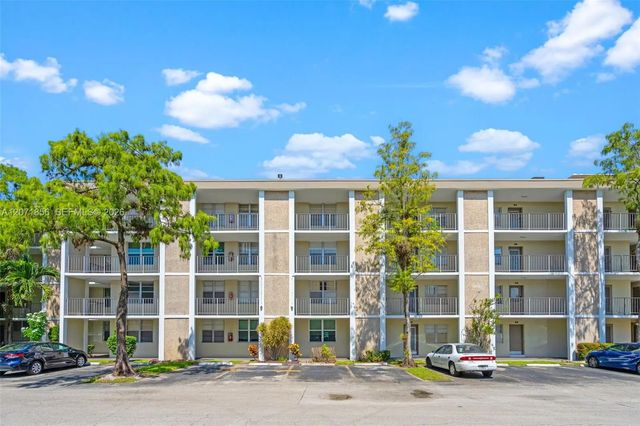 2900 Nw 48th Terrace #213, Lauderdale Lakes