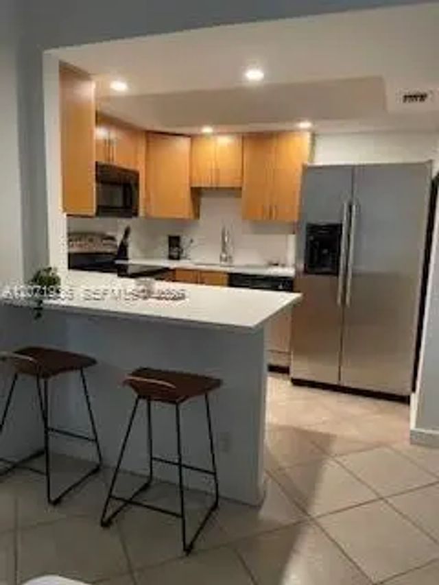 4 of 17 - 1050 Se 15th Street #202, Fort Lauderdale, FL