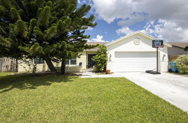 2 of 38 - 35 Cedar Circle, Boynton Beach, FL