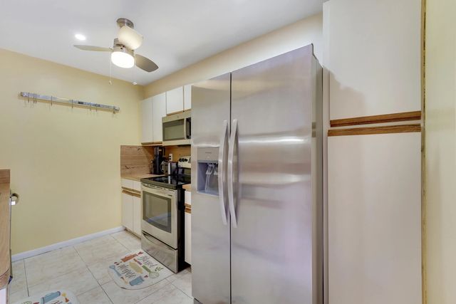 4 of 34 - 8389 N Coral Circle, North Lauderdale, FL