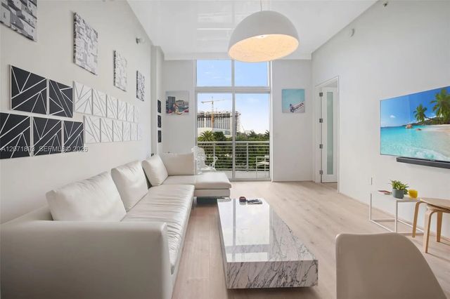 4 of 38 - 2001 Meridian Avenue #518, Miami Beach, FL