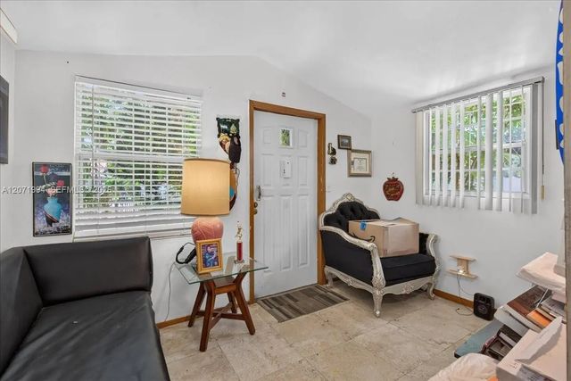 4 of 33 - 1925 Nw 85th Street, Miami, FL